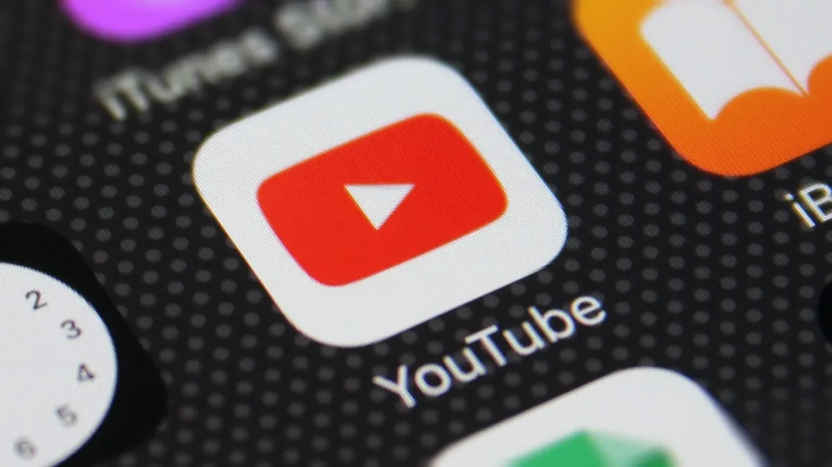 YouTube 